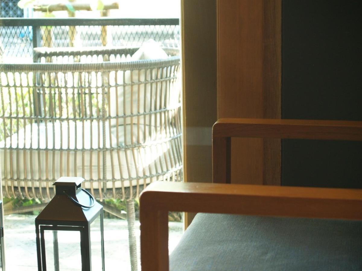 The Lantern Suites Ban Song Hong Bagian luar foto