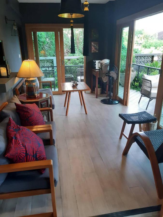 The Lantern Suites Ban Song Hong Bagian luar foto