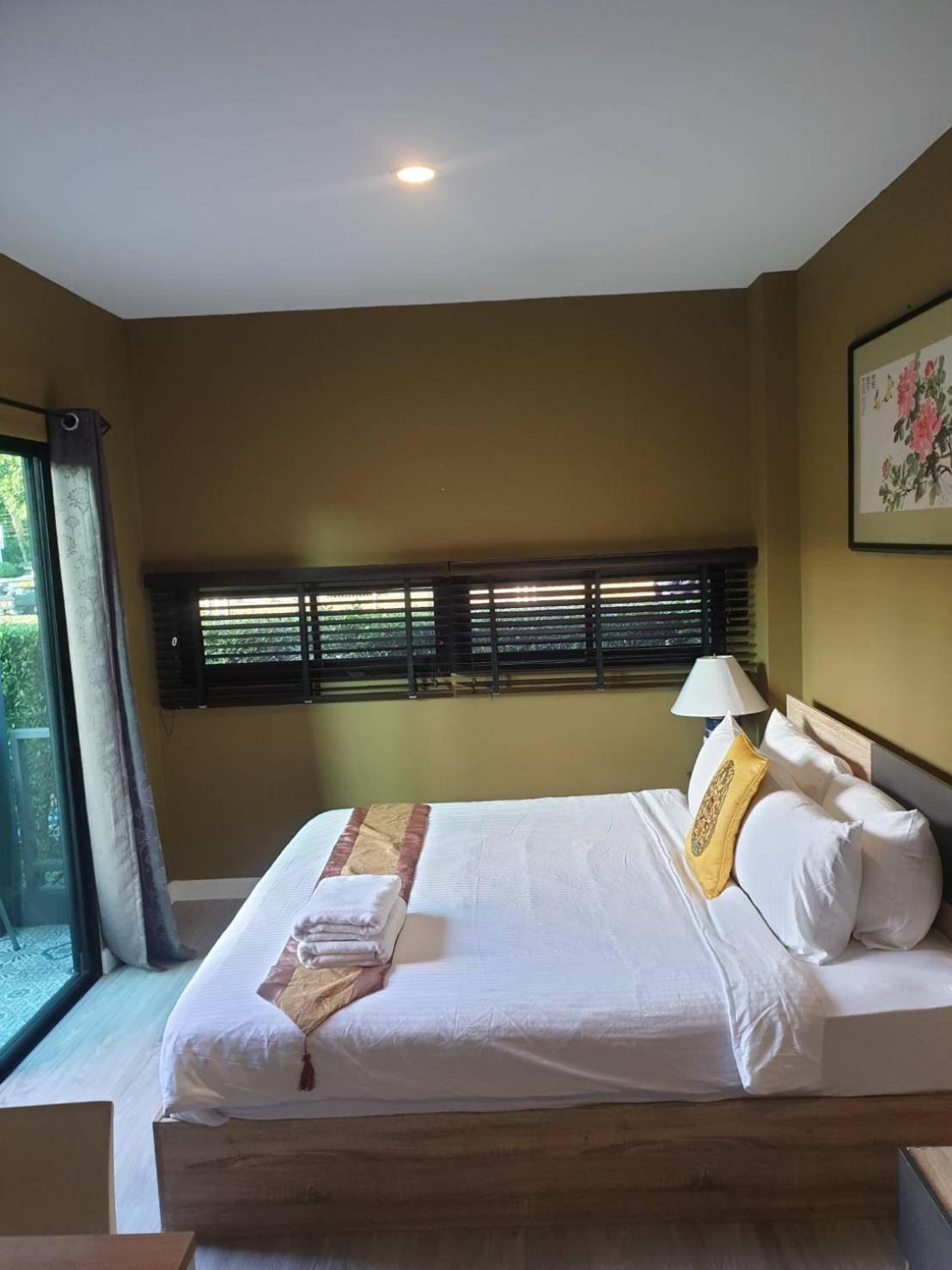 The Lantern Suites Ban Song Hong Ruang foto
