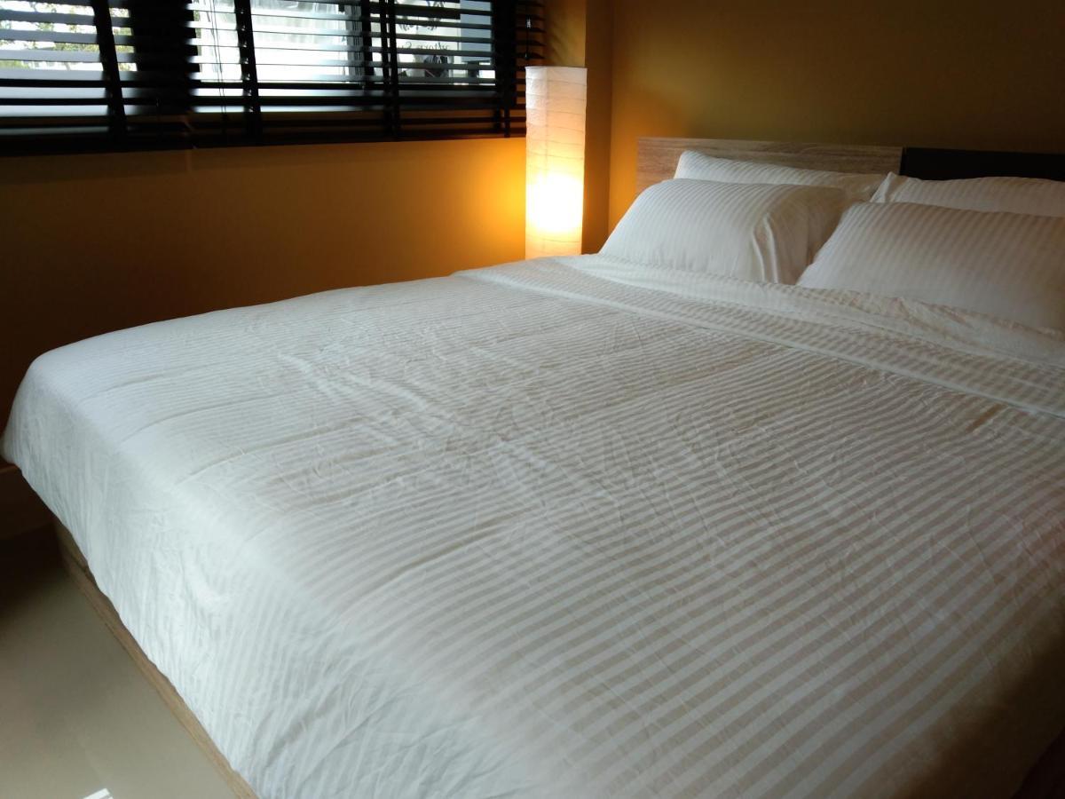 The Lantern Suites Ban Song Hong Bagian luar foto